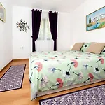 Aja And Stefy Apartament